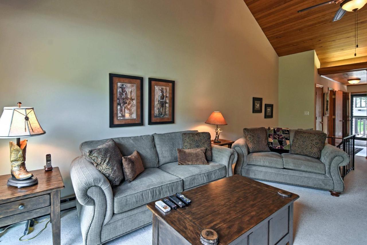 Beech Mountain Condo With Balcony, Walk To Resort! Екстер'єр фото