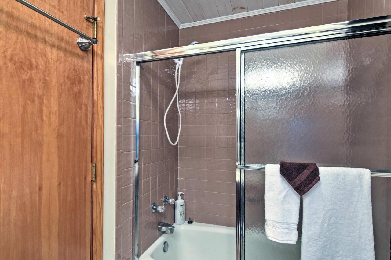 Beech Mountain Condo With Balcony, Walk To Resort! Екстер'єр фото