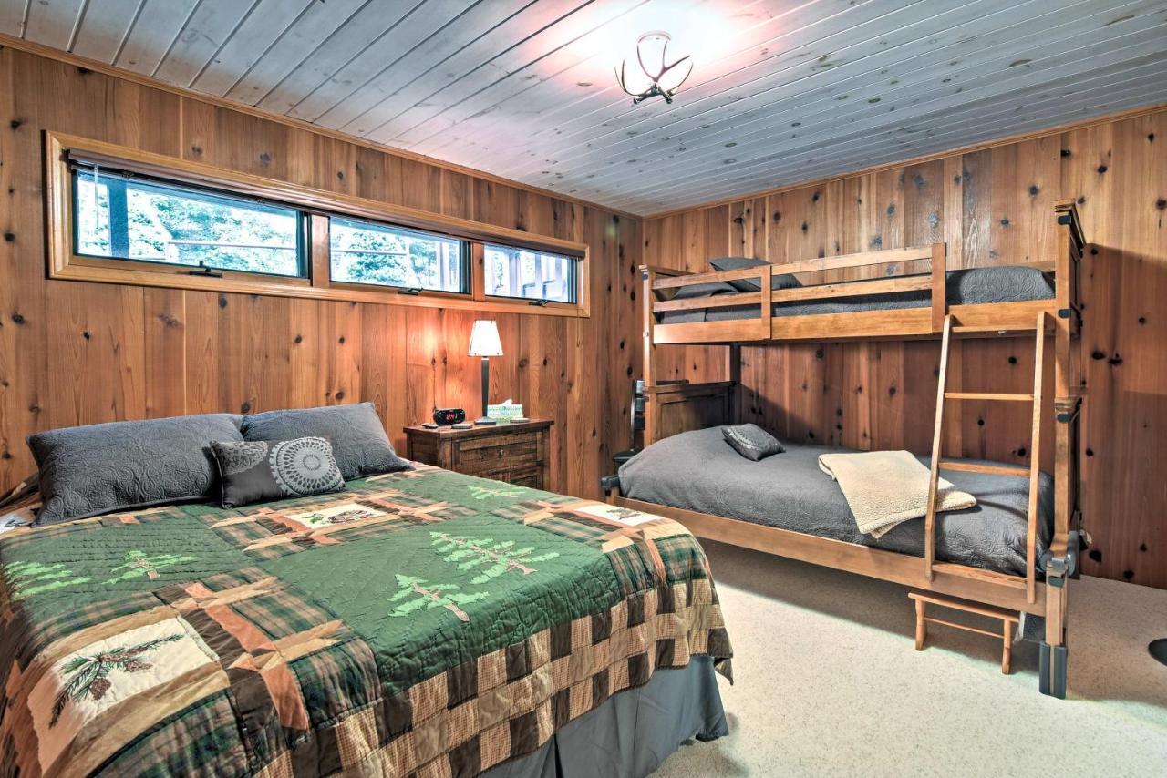 Beech Mountain Condo With Balcony, Walk To Resort! Екстер'єр фото